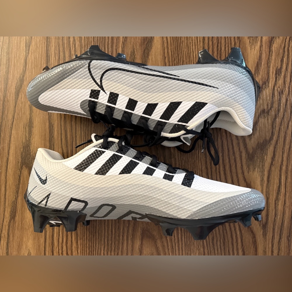 Size 10.5 Nike Vapor Edge Speed 360 Football Cleats White Photon Dust DQ5110-100 - Picture 2 of 7